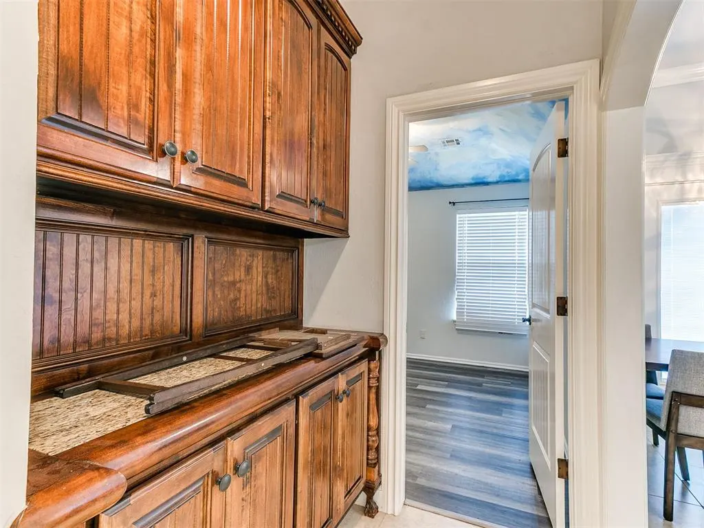 Photo 13 — 7609 Harold Drive, Yukon, OK 73099