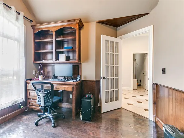 Photo 7 — 7609 Harold Drive, Yukon, OK 73099