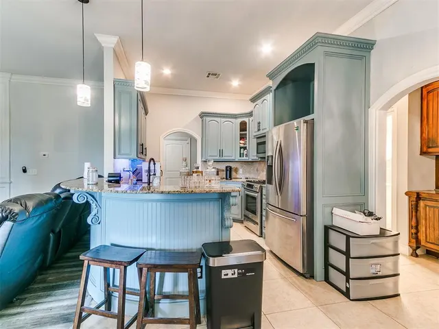 Photo 3 — 7609 Harold Drive, Yukon, OK 73099