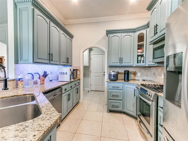 Photo 2 — 7609 Harold Drive, Yukon, OK 73099