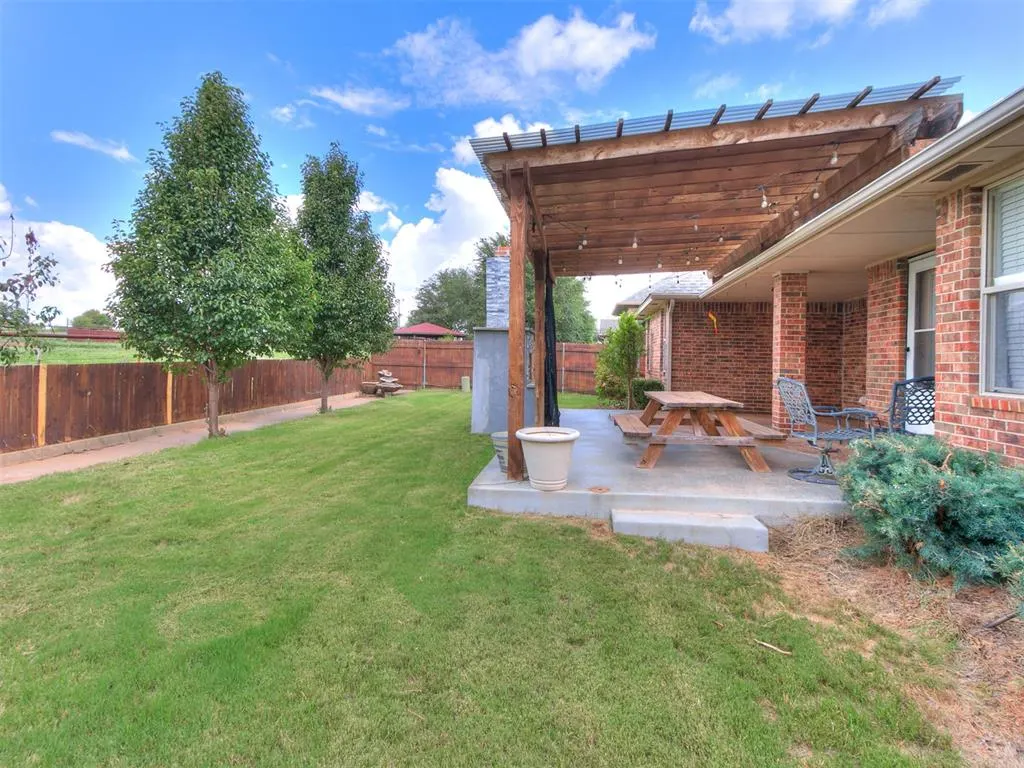 Photo 42 — 7609 Harold Drive, Yukon, OK 73099