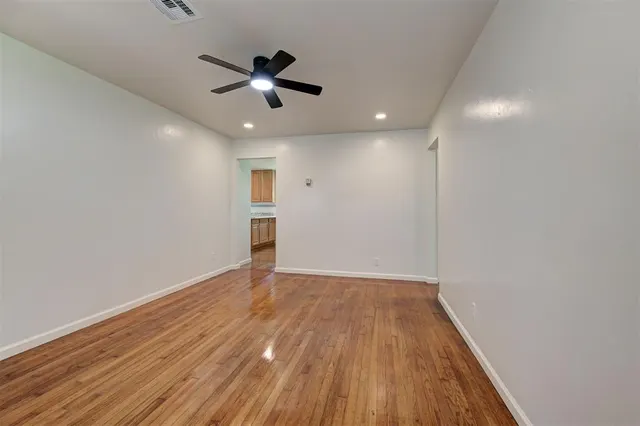 Photo 7 — 2837 SW 53rd Street, Oklahoma City, OK 73119