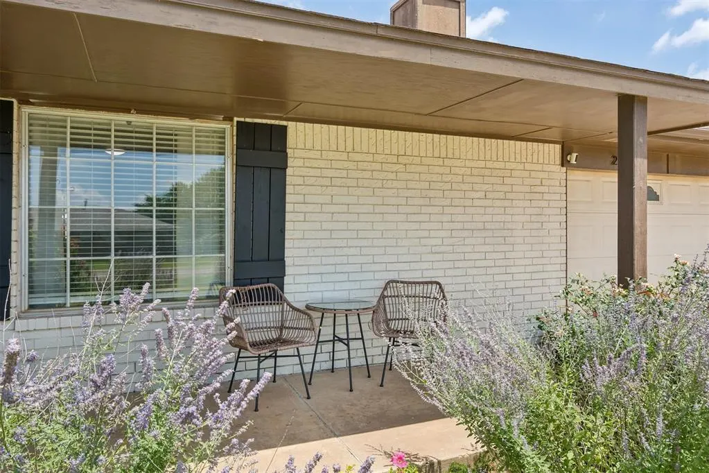 Photo 4 — 2111 Van Buren Avenue, Piedmont, OK 73078