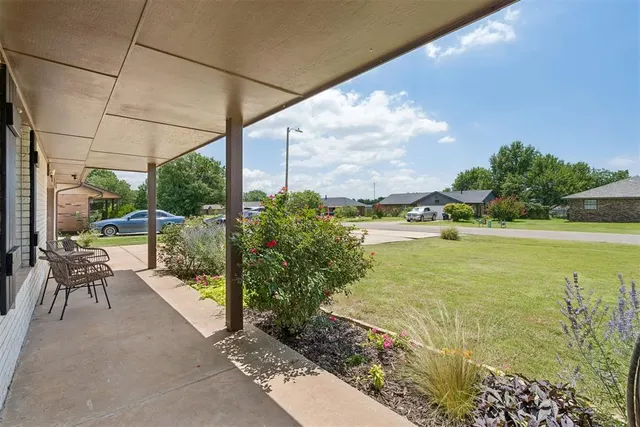 Photo 6 — 2111 Van Buren Avenue, Piedmont, OK 73078