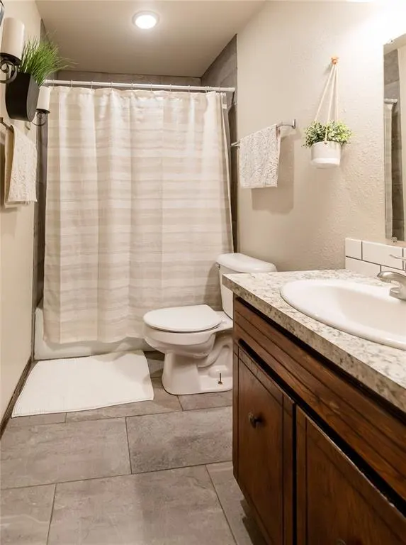Photo 8 — 1402 Sherry Court, Elk City, OK 73644