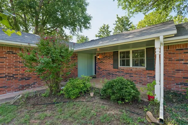 Photo 5 — 510 Leaning Elm Drive, Norman, OK 73071