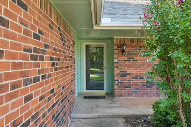 Photo 6 — 510 Leaning Elm Drive, Norman, OK 73071