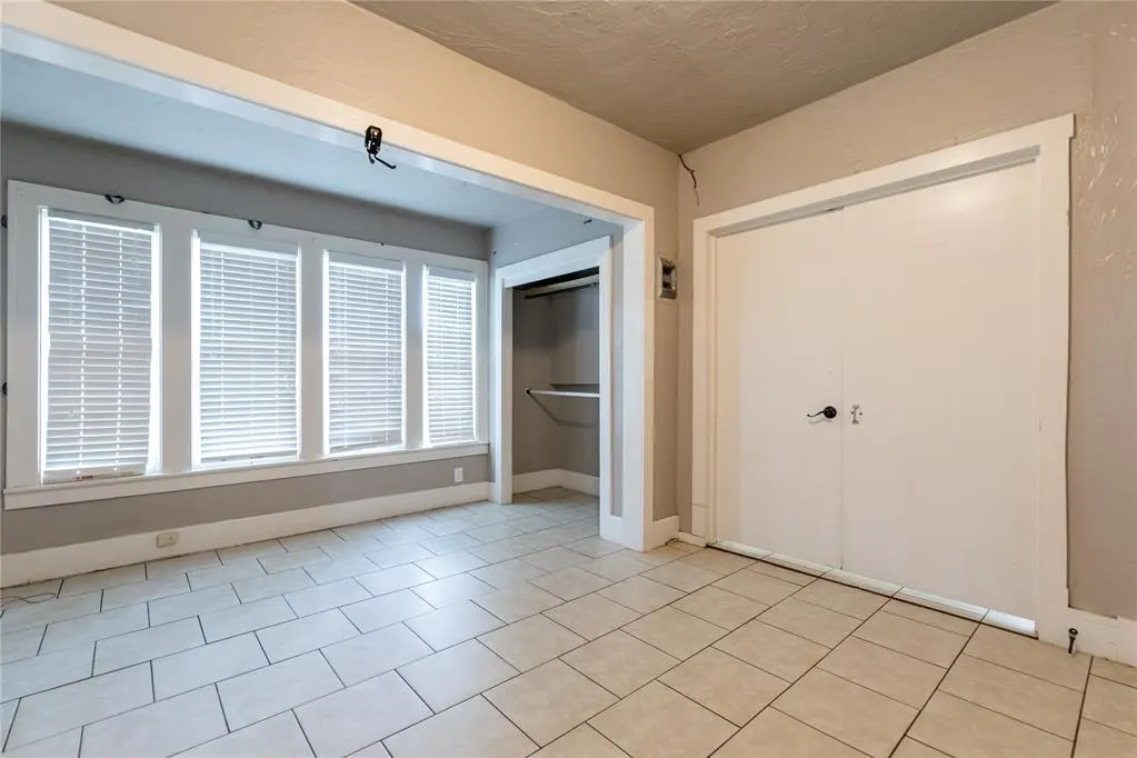 Photo 11 — 612 W 6th Street, Elk City, OK 73644