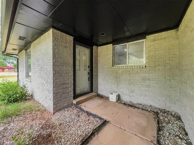 Photo 7 — 101 Gayla Street, Shawnee, OK 74804