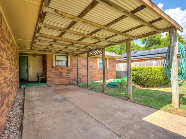 Photo 3 — 741 W Elder Drive, Mustang, OK 73064