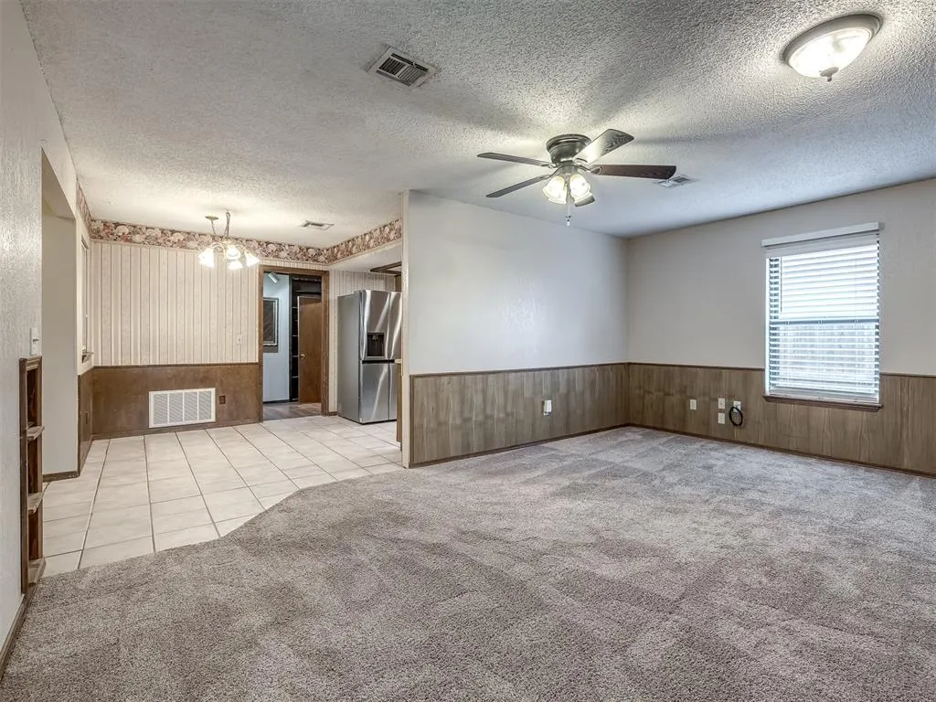 Photo 9 — 741 W Elder Drive, Mustang, OK 73064