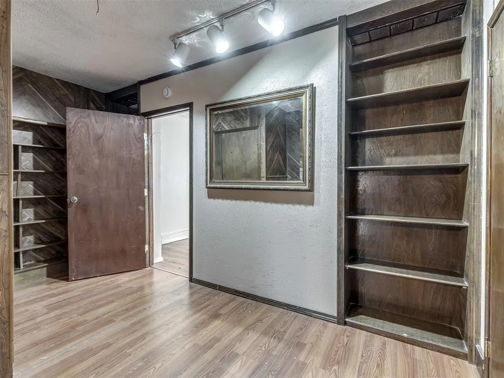 Photo 17 — 741 W Elder Drive, Mustang, OK 73064