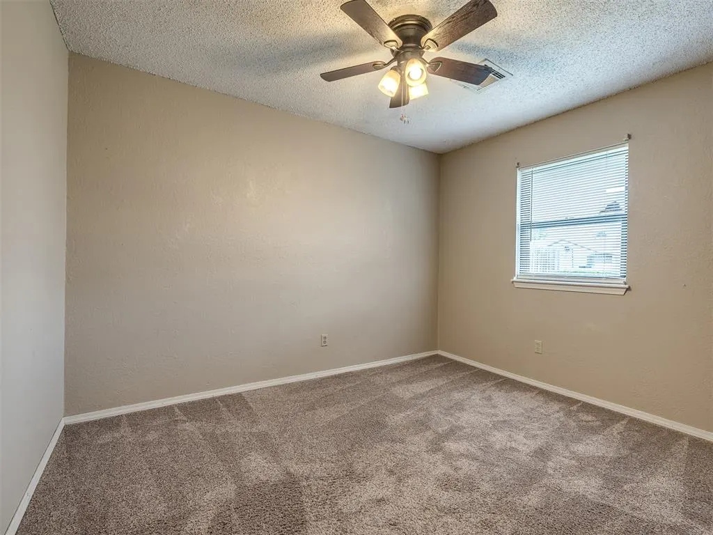Photo 28 — 741 W Elder Drive, Mustang, OK 73064