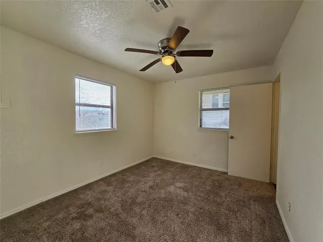 Photo 7 — 807 N Beard Avenue, Shawnee, OK 74801