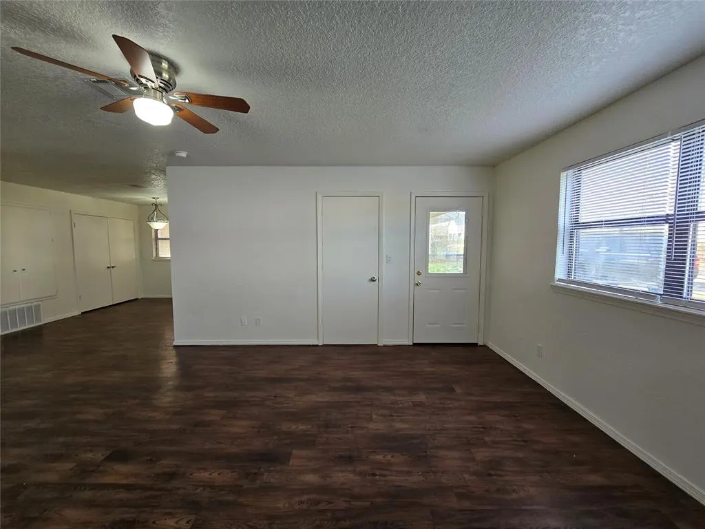 Photo 13 — 807 N Beard Avenue, Shawnee, OK 74801