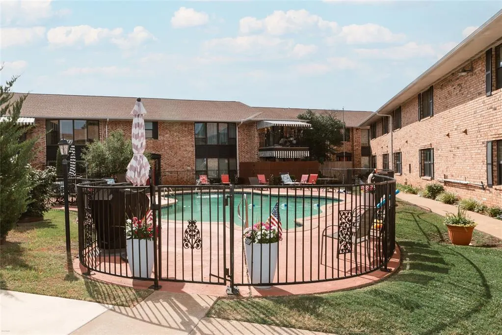 Photo 18 — 2529 NW 62nd Street 127, Oklahoma City, OK 73112