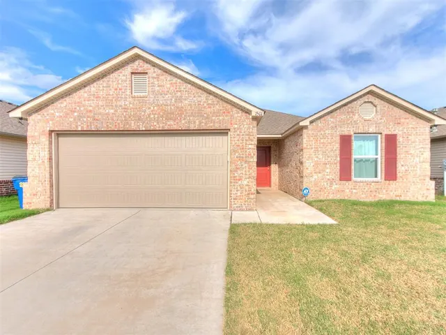Photo 2 — 1501 Land Run, El Reno, OK 73036