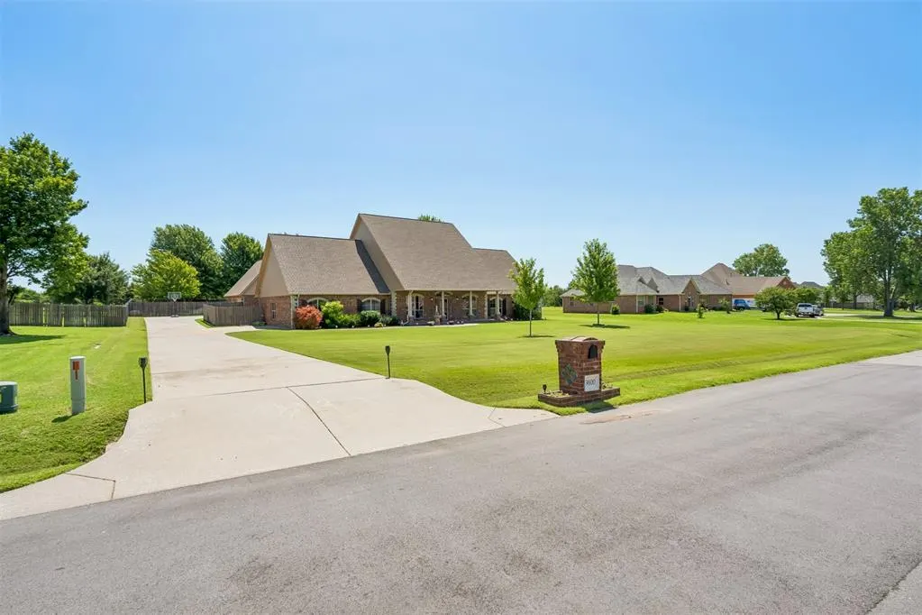 Photo 5 — 9800 Prosper Drive, Oklahoma City, OK 73151