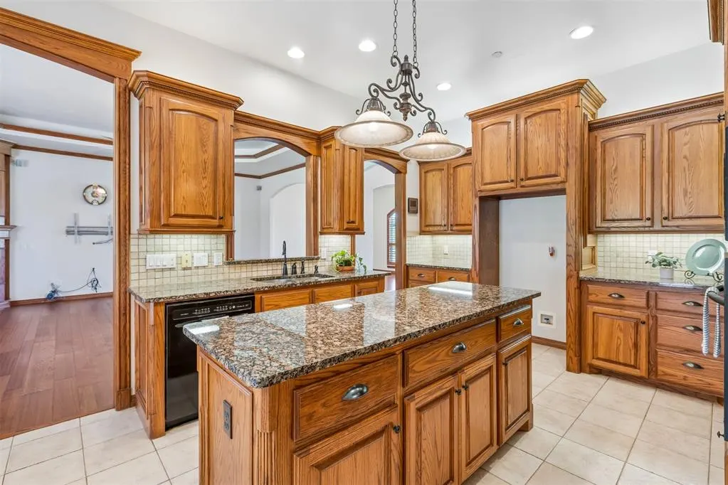 Photo 18 — 9800 Prosper Drive, Oklahoma City, OK 73151