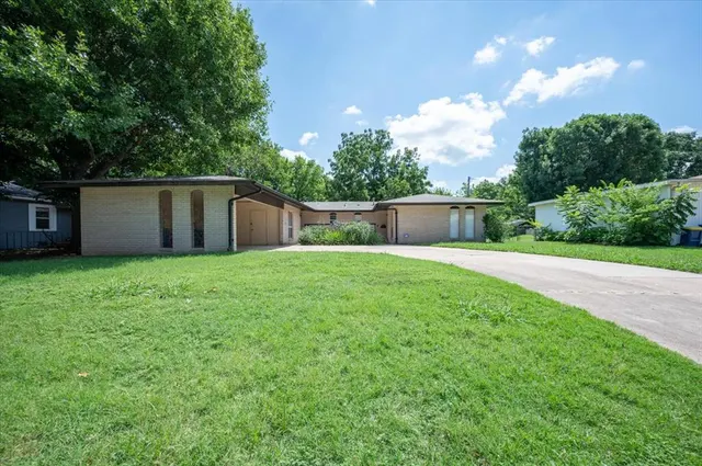 Photo 3 — 607 S Willis Street 607 & 609, Stillwater, OK 74074