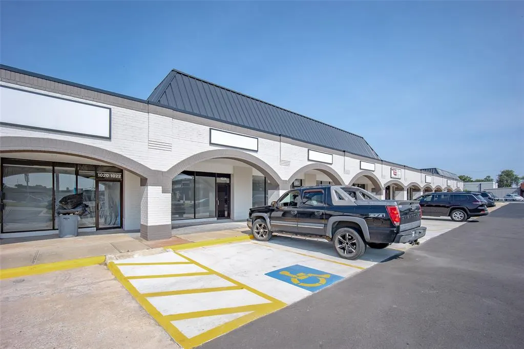Front exterior — 1024 N Flood Avenue 1024, Norman, OK 73069