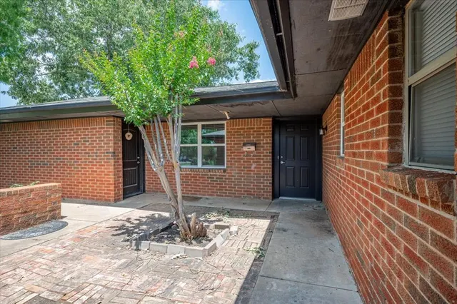 Photo 5 — 1411 N Hartford Street 1411 & 1413, Stillwater, OK 74075
