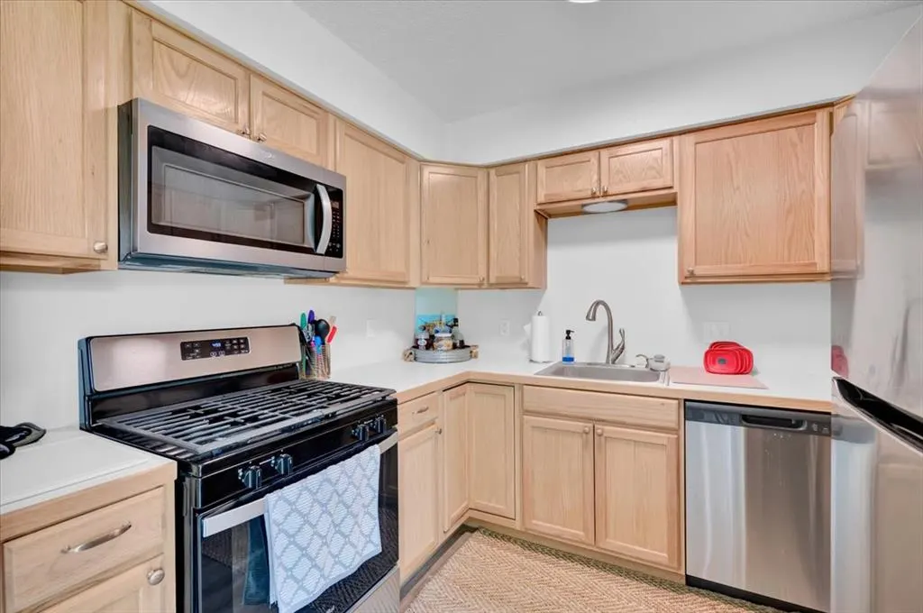 Photo 10 — 1411 N Hartford Street 1411 & 1413, Stillwater, OK 74075