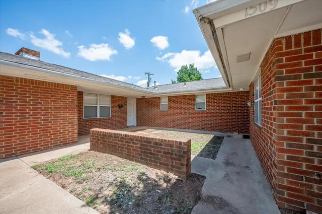 Photo 4 — 1509 N Hartford Street 1509 & 1511, Stillwater, OK 74075