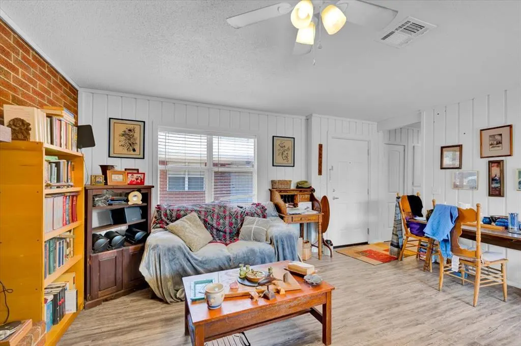 Photo 10 — 1509 N Hartford Street 1509 & 1511, Stillwater, OK 74075