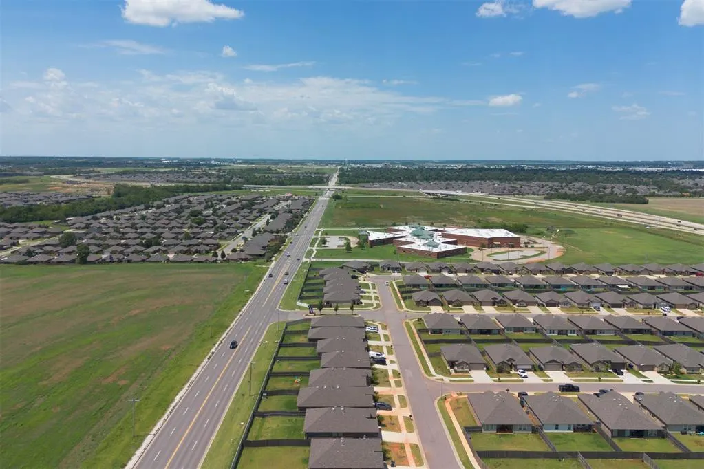 Photo 15 — 4117 Sara Park Drive, Mustang, OK 73064