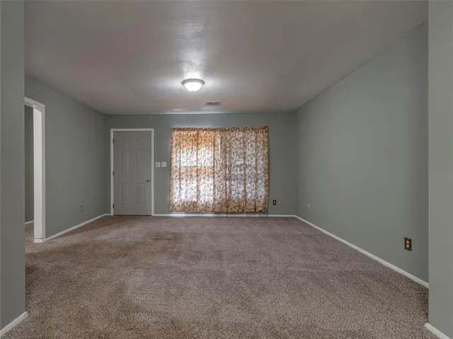Photo 6 — 4425 NW 32nd Street, Oklahoma City, OK 73112