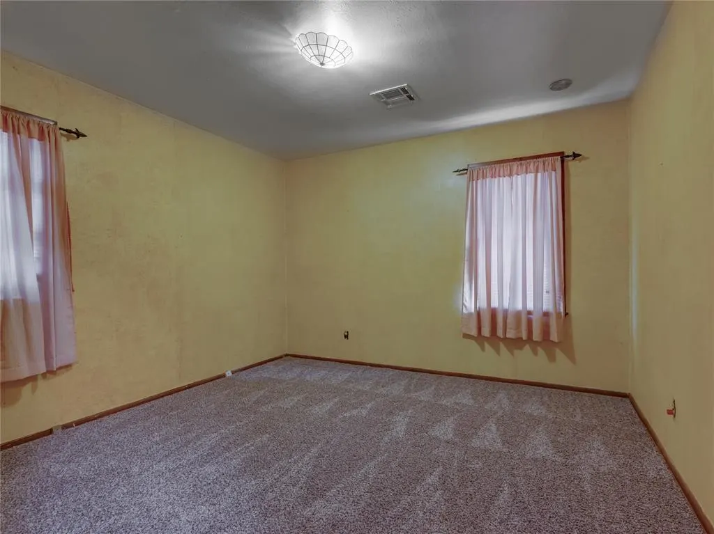 Photo 16 — 4425 NW 32nd Street, Oklahoma City, OK 73112