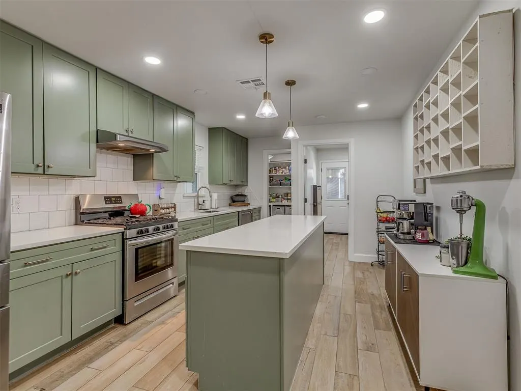 Photo 9 — 540 E Suera Terrace, Mustang, OK 73064