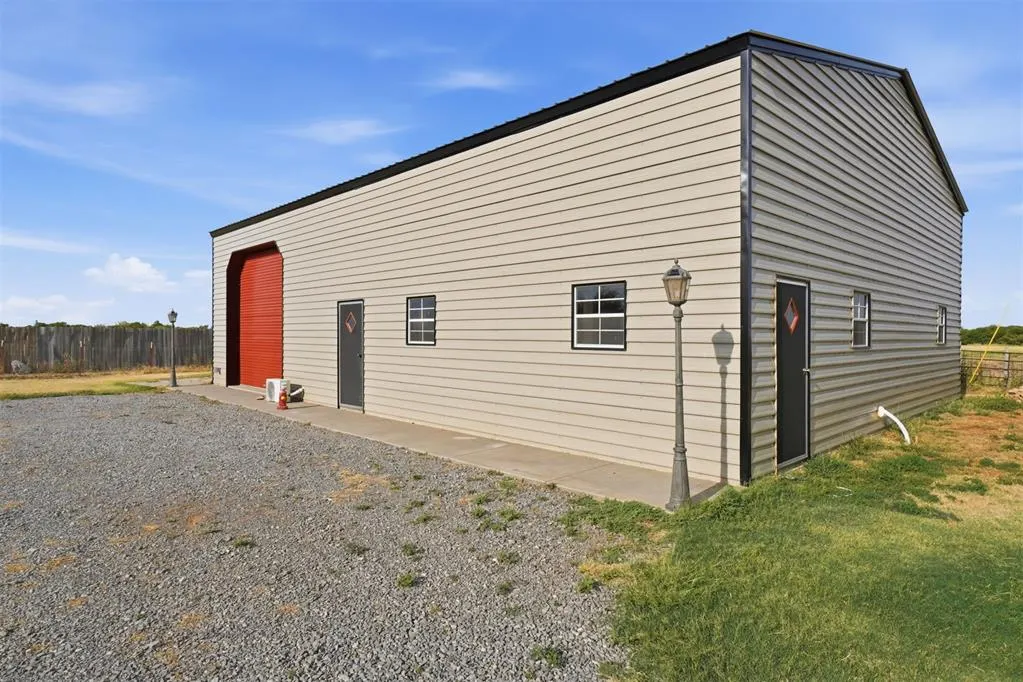 Photo 30 — 16903 State Highway 6, Olustee, OK 73560
