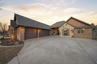 Sold home at 2425 Glenmere Drive