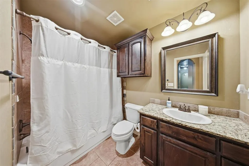 Photo 14 — 2425 Glenmere Drive, Edmond, OK 73003