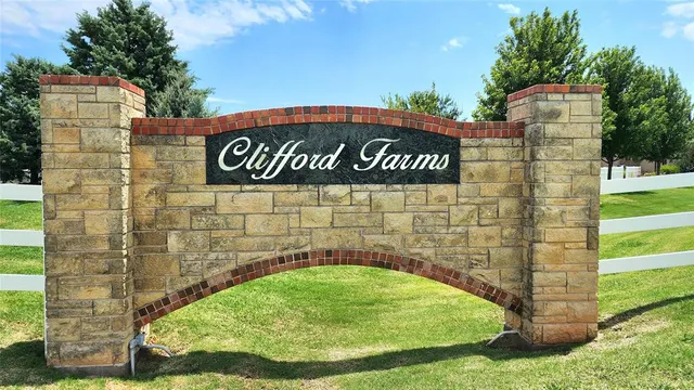 Photo 6 — 17400 Barrington Hills Lane, Edmond, OK 73012