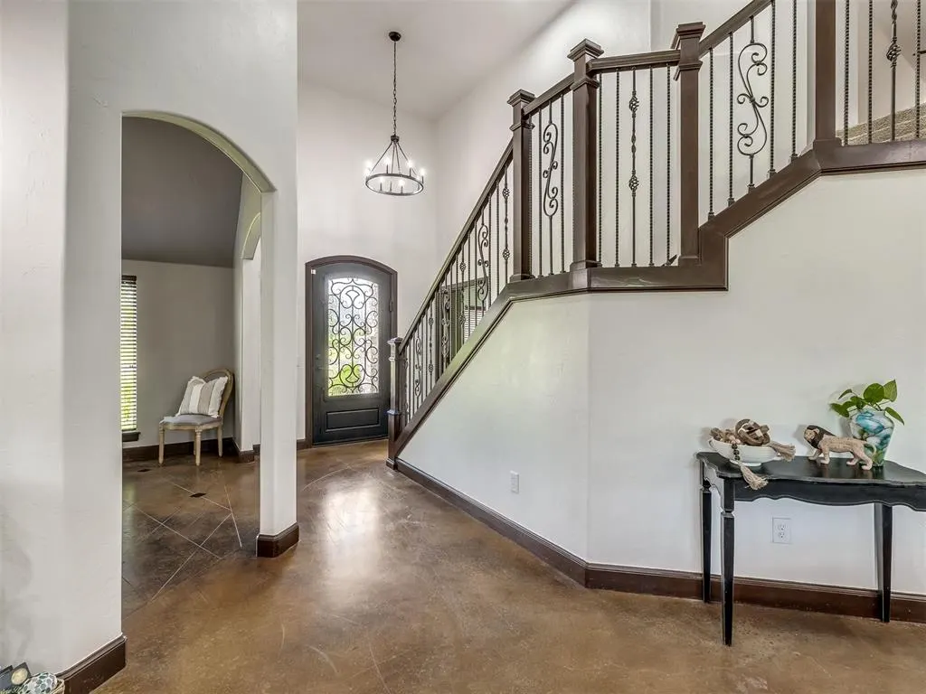 Photo 9 — 17400 Barrington Hills Lane, Edmond, OK 73012