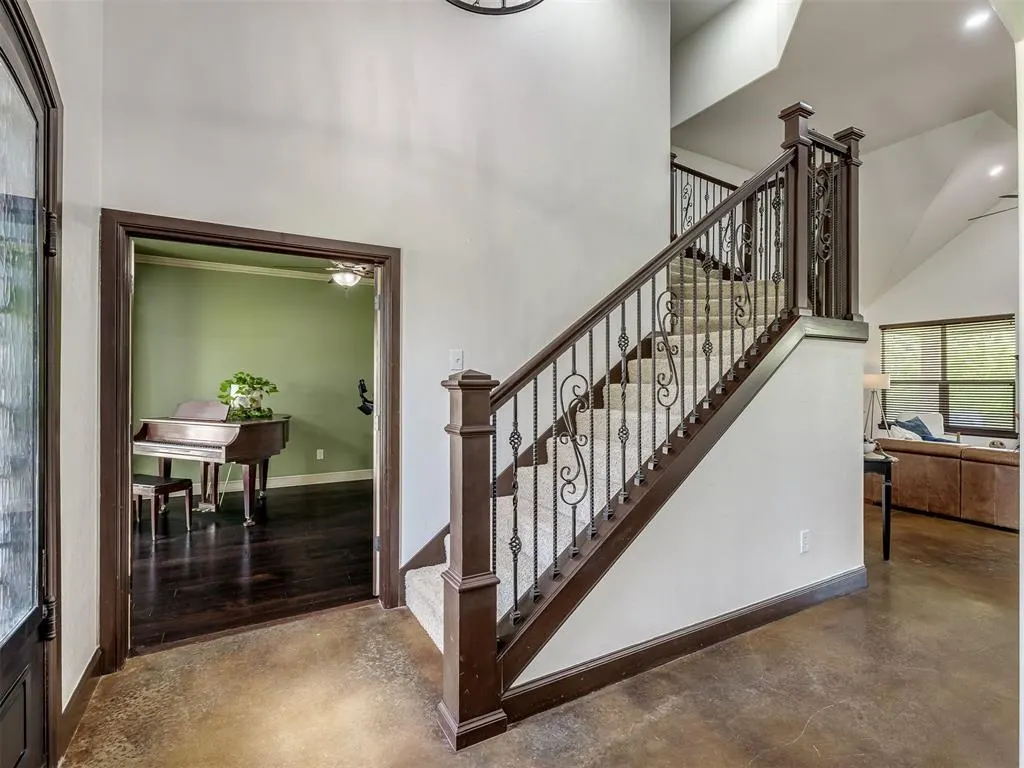 Photo 10 — 17400 Barrington Hills Lane, Edmond, OK 73012