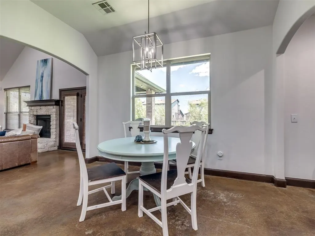 Photo 19 — 17400 Barrington Hills Lane, Edmond, OK 73012