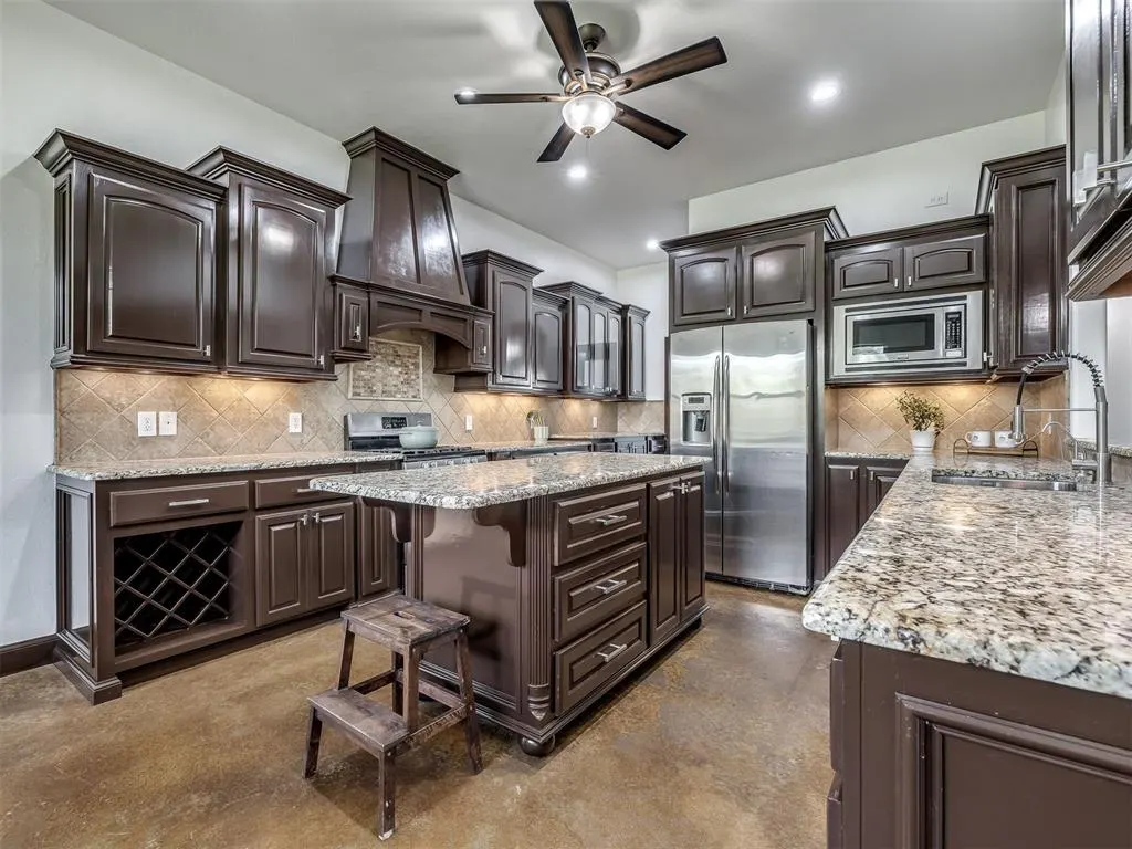 Photo 20 — 17400 Barrington Hills Lane, Edmond, OK 73012