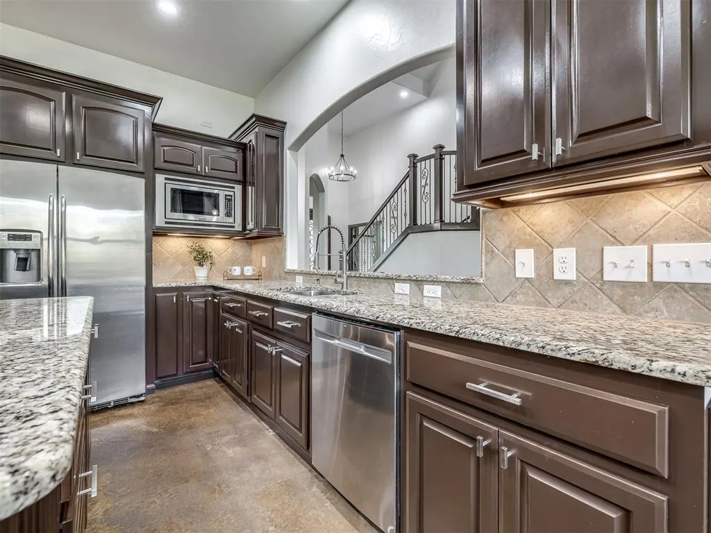 Photo 23 — 17400 Barrington Hills Lane, Edmond, OK 73012