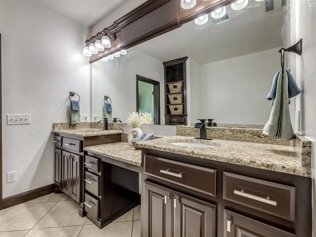 Photo 35 — 17400 Barrington Hills Lane, Edmond, OK 73012