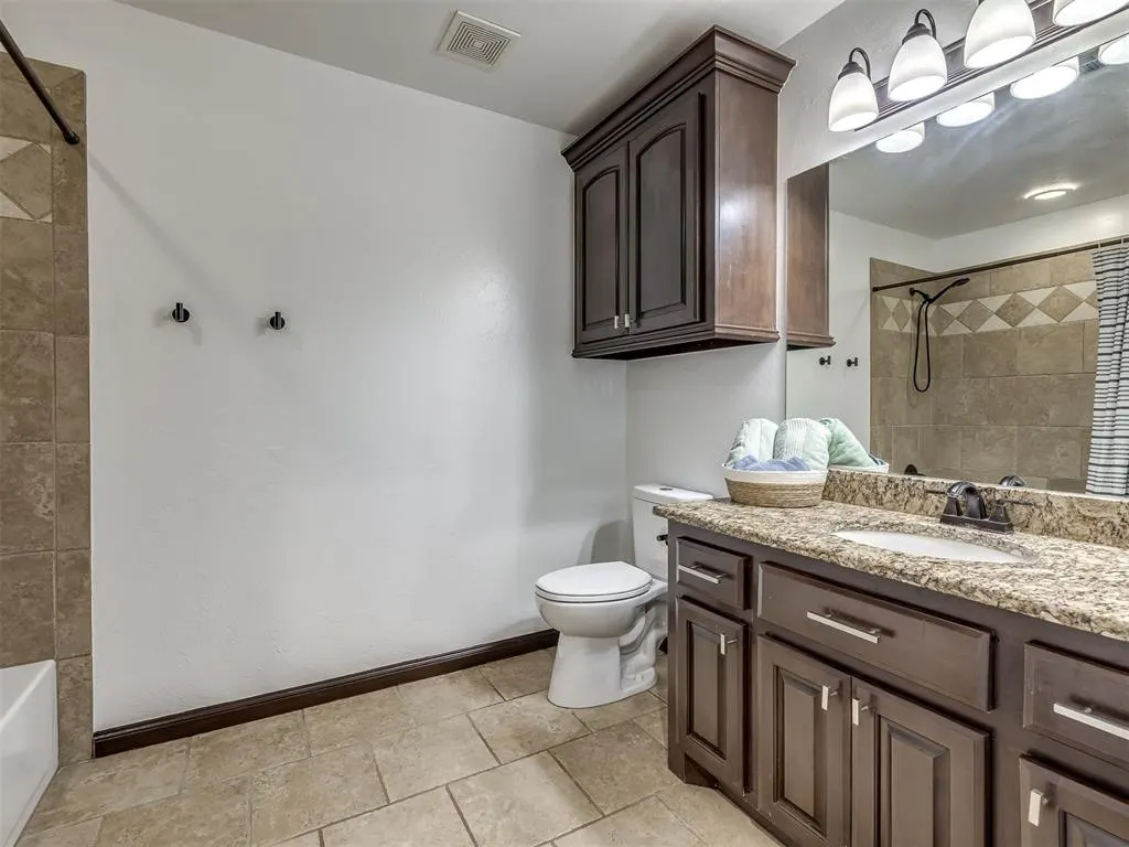Photo 45 — 17400 Barrington Hills Lane, Edmond, OK 73012