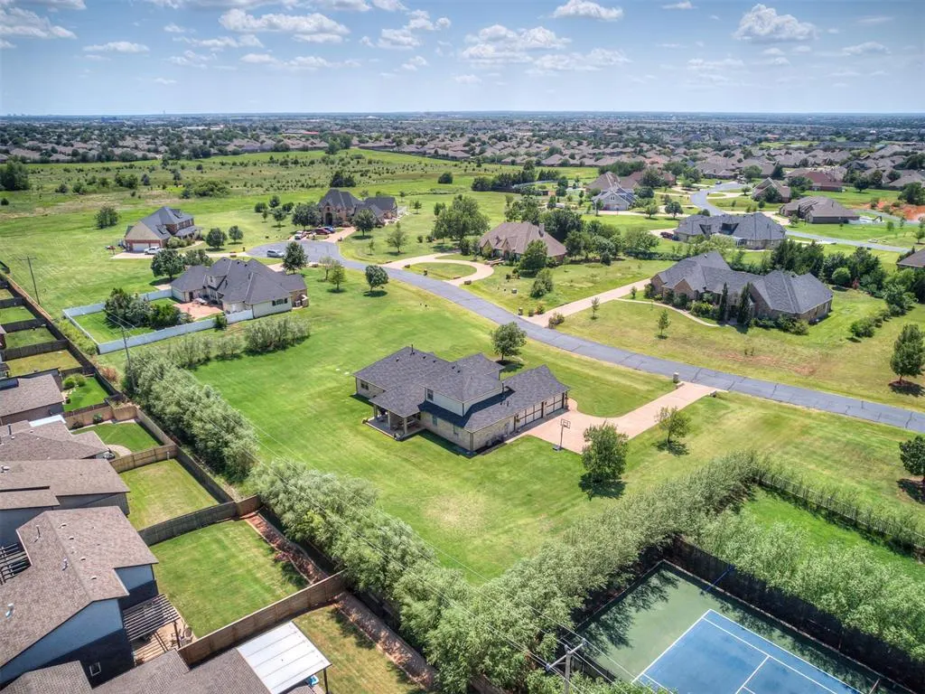 Photo 50 — 17400 Barrington Hills Lane, Edmond, OK 73012