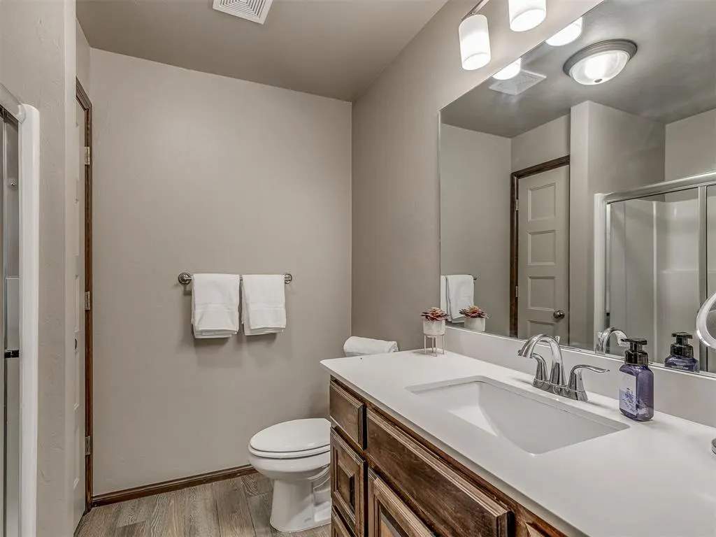 Photo 12 — 10701 NW 20th Street, Yukon, OK 73099