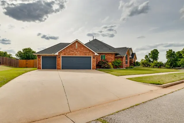 Photo 6 — 3101 Rockhampton Avenue, Oklahoma City, OK 73179