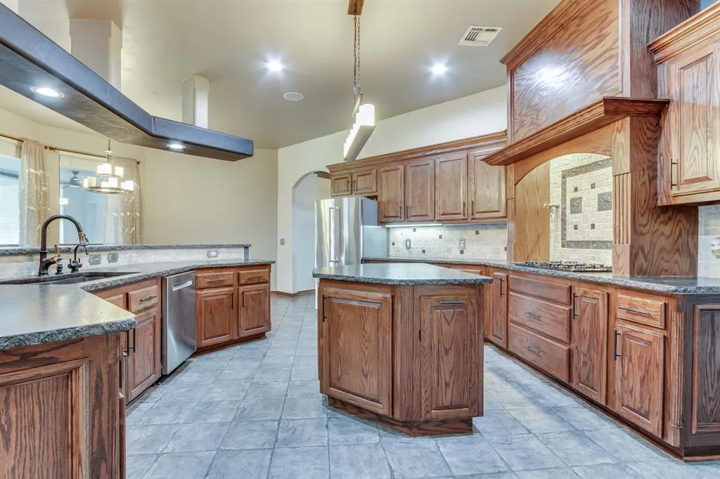 Photo 16 — 3101 Rockhampton Avenue, Oklahoma City, OK 73179