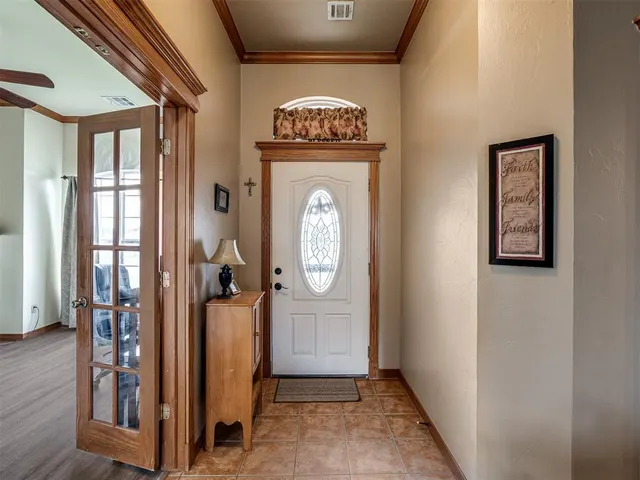 Photo 3 — 3840 Pachem Avenue, Harrah, OK 73045