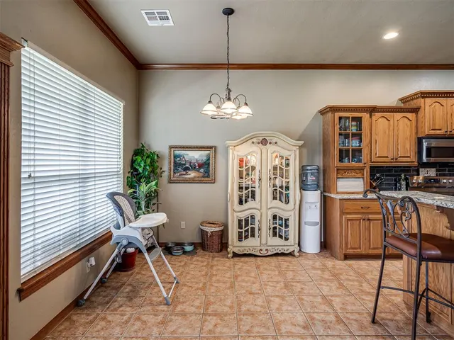 Photo 8 — 3840 Pachem Avenue, Harrah, OK 73045